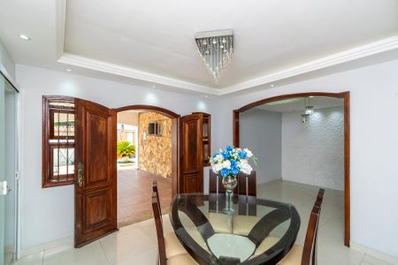 Casa à venda com 360m², 6 quartos e 2 vagas1º andar - Sala de Jantar