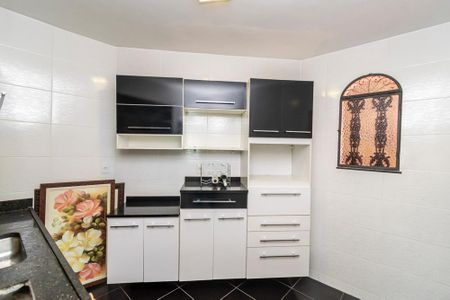 Casa à venda com 360m², 6 quartos e 2 vagas2º andar - Cozinha 2