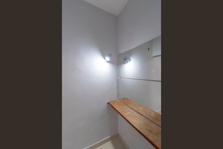 Casa à venda com 360m², 6 quartos e 2 vagas1º andar - Suíte 1 - Closet