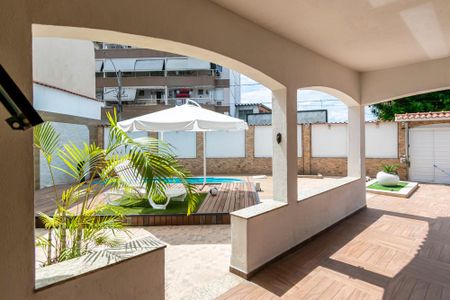 Casa à venda com 360m², 6 quartos e 2 vagas1º andar - Vista da Sala de Jantar