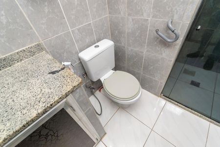 Casa à venda com 360m², 6 quartos e 2 vagas1º andar - Banheiro Social 1