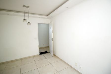Apartamento para alugar com 45m², 2 quartos e 1 vagaSala