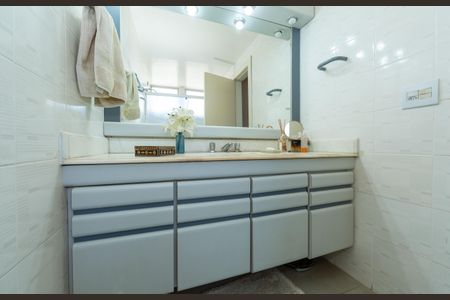 Apartamento à venda com 500m², 4 quartos e 3 vagasBANHEIRO2