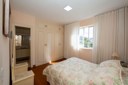 Apartamento à venda com 500m², 4 quartos e 3 vagasQUARTO3