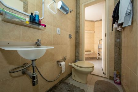 Apartamento à venda com 500m², 4 quartos e 3 vagasBANHEIRO5