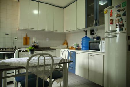 Apartamento à venda com 53m², 2 quartos e 1 vagaCozinha 