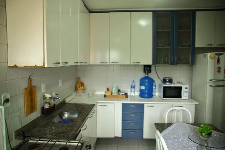 Apartamento à venda com 53m², 2 quartos e 1 vagaCozinha 