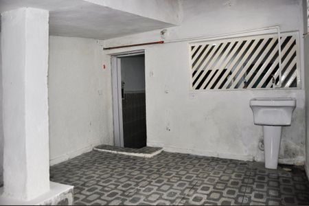 Casa para alugar com 50m², 1 quarto e sem vagaÁrea de Serviço