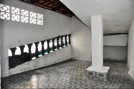 Casa para alugar com 50m², 1 quarto e sem vagaÁrea de Serviço