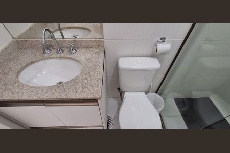 Apartamento à venda com 65m², 2 quartos e 1 vaga Apartamento à venda com 65m², 2 quartos e 1 vagaBanheiro Suíte