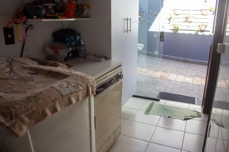 Casa de condomínio para alugar com 267m², 3 quartos e 4 vagas Casa de condomínio para alugar com 267m², 3 quartos e 4 vagasÁrea de serviço 1