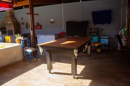 Casa de condomínio para alugar com 267m², 3 quartos e 4 vagas Casa de condomínio para alugar com 267m², 3 quartos e 4 vagasMesa de Sinuca