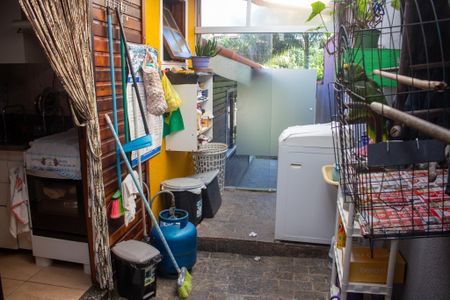 Casa de condomínio para alugar com 267m², 3 quartos e 4 vagas Casa de condomínio para alugar com 267m², 3 quartos e 4 vagasÁrea de serviço 2