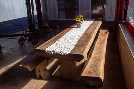 Casa de condomínio para alugar com 267m², 3 quartos e 4 vagas Casa de condomínio para alugar com 267m², 3 quartos e 4 vagasMesa churrasqueira