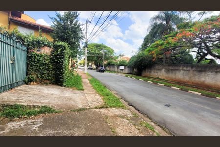 Casa para alugar com 26m², 1 quarto e 1 vagaFachada