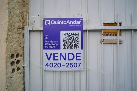 Casa à venda com 80m², 2 quartos e 2 vagasPlaca na Fachada