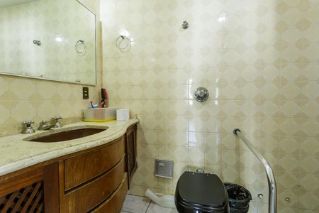 Apartamento à venda com 170m², 4 quartos e 2 vagasBanheiro da Suíte