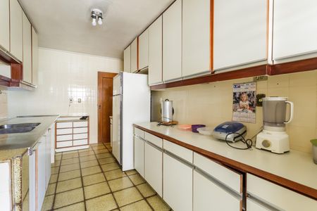 Apartamento à venda com 170m², 4 quartos e 2 vagasCozinha
