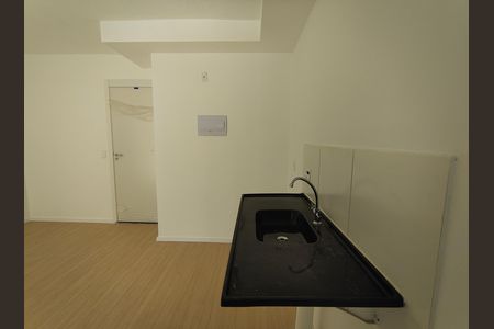 Cozinha de apartamento para alugar com 2 quartos, 42m² em Taquara, Rio de Janeiro