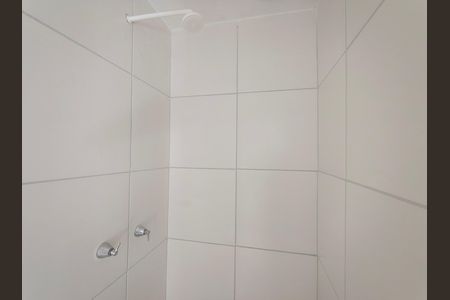 Banheiro Social de apartamento para alugar com 2 quartos, 42m² em Taquara, Rio de Janeiro