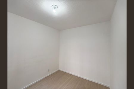Quarto 2 de apartamento para alugar com 2 quartos, 42m² em Taquara, Rio de Janeiro