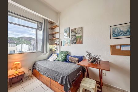 Quarto  de kitnet/studio para alugar com 1 quarto, 18m² em Botafogo, Rio de Janeiro
