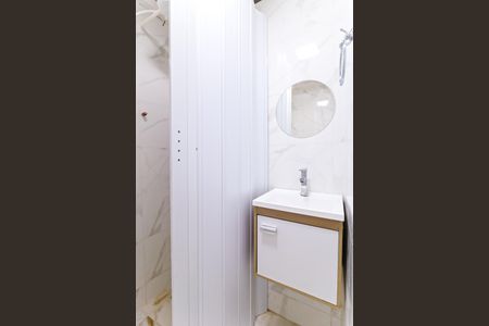 Banheiro de kitnet/studio para alugar com 1 quarto, 30m² em Piedade, Rio de Janeiro