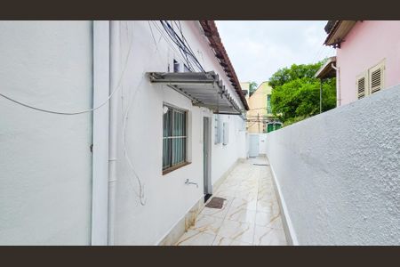 Hall de entrada de kitnet/studio para alugar com 1 quarto, 30m² em Piedade, Rio de Janeiro