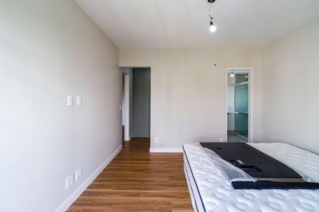 Apartamento à venda com 211m², 4 quartos e 4 vagas