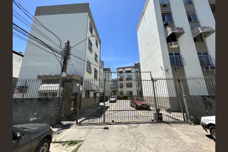 Apartamento à venda com 76m², 2 quartos e 1 vagaPortaria