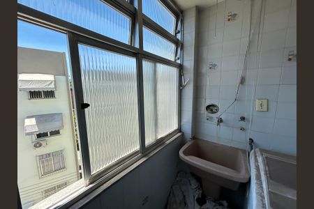 Apartamento à venda com 76m², 2 quartos e 1 vagaÁrea de Serviço