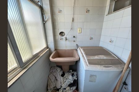 Apartamento à venda com 76m², 2 quartos e 1 vagaÁrea de Serviço