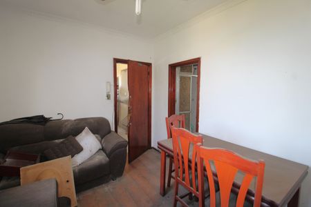 Apartamento à venda com 76m², 2 quartos e 1 vagaSala