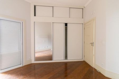 Casa de condomínio para alugar com 750m², 4 quartos e 1 vagaSuite 4