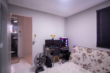 Quarto 1 de casa para alugar com 2 quartos, 70m² em Porto Novo, São Gonçalo
