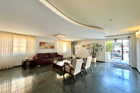 Apartamento para alugar com 67m², 2 quartos e 1 vaga Apartamento para alugar com 67m², 2 quartos e 1 vagaHall social