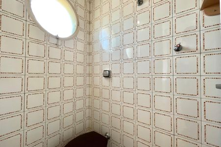 Apartamento para alugar com 67m², 2 quartos e 1 vaga Apartamento para alugar com 67m², 2 quartos e 1 vagaBanheiro de serviço