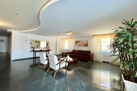 Apartamento para alugar com 67m², 2 quartos e 1 vaga Apartamento para alugar com 67m², 2 quartos e 1 vagaHall social