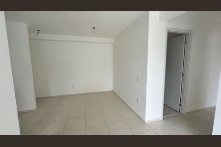Sala de apartamento à venda com 3 quartos, 54m² em Barra da Tijuca, Rio de Janeiro