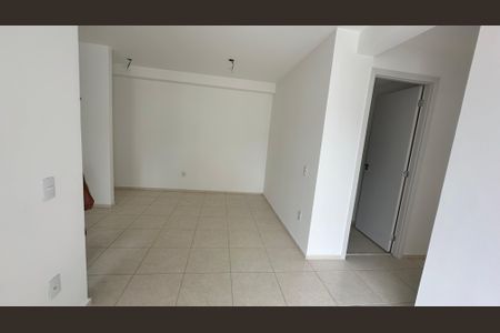 Sala de apartamento à venda com 3 quartos, 54m² em Barra da Tijuca, Rio de Janeiro