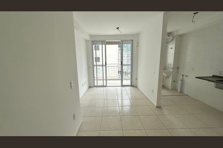 Sala de apartamento à venda com 3 quartos, 54m² em Barra da Tijuca, Rio de Janeiro