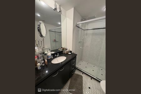 Banheiro de apartamento à venda com 2 quartos, 79m² em Cerqueira César, São Paulo