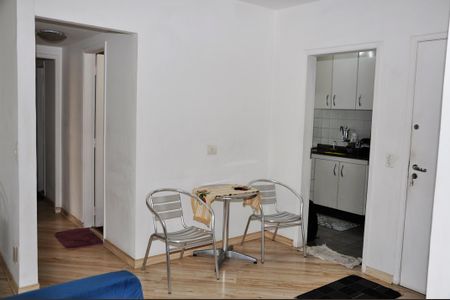Apartamento à venda com 70m², 3 quartos e 1 vaga Apartamento à venda com 70m², 3 quartos e 1 vagaDetalhe - Sala de Jantar