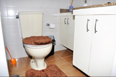 Apartamento à venda com 70m², 3 quartos e 1 vaga Apartamento à venda com 70m², 3 quartos e 1 vagaDetalhe - Banheiro Social