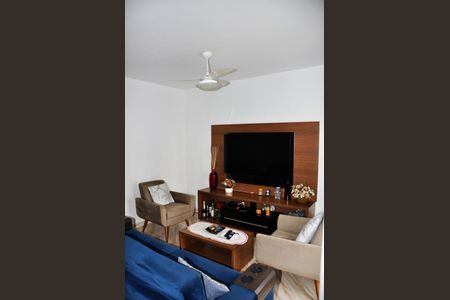 Apartamento à venda com 70m², 3 quartos e 1 vaga Apartamento à venda com 70m², 3 quartos e 1 vagaDetalhe - Sala