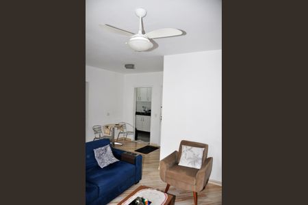 Apartamento à venda com 70m², 3 quartos e 1 vaga Apartamento à venda com 70m², 3 quartos e 1 vagaDetalhe - Sala