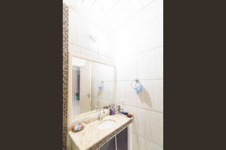 Casa para alugar com 120m², 2 quartos e 3 vagasBanheiro do Quarto 2