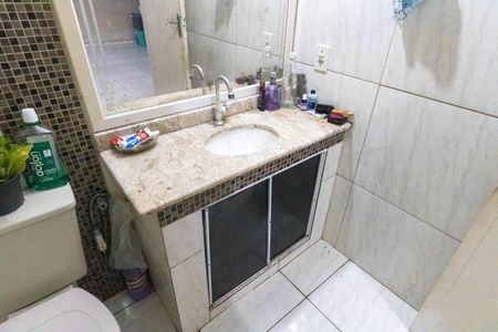 Casa para alugar com 120m², 2 quartos e 3 vagasBanheiro do Quarto 2