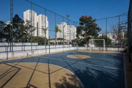 Apartamento à venda com 71m², 2 quartos e 1 vagaÁrea comum quadra