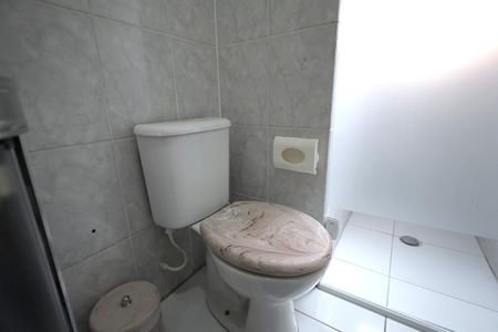 Apartamento à venda com 49m², 2 quartos e 1 vaga Apartamento à venda com 49m², 2 quartos e 1 vagaBanheiro